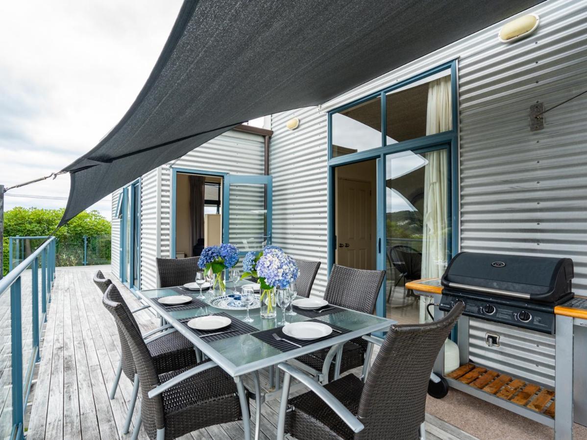 Oceans 8 - Mangawhai Heads Holiday Home Eksteriør billede